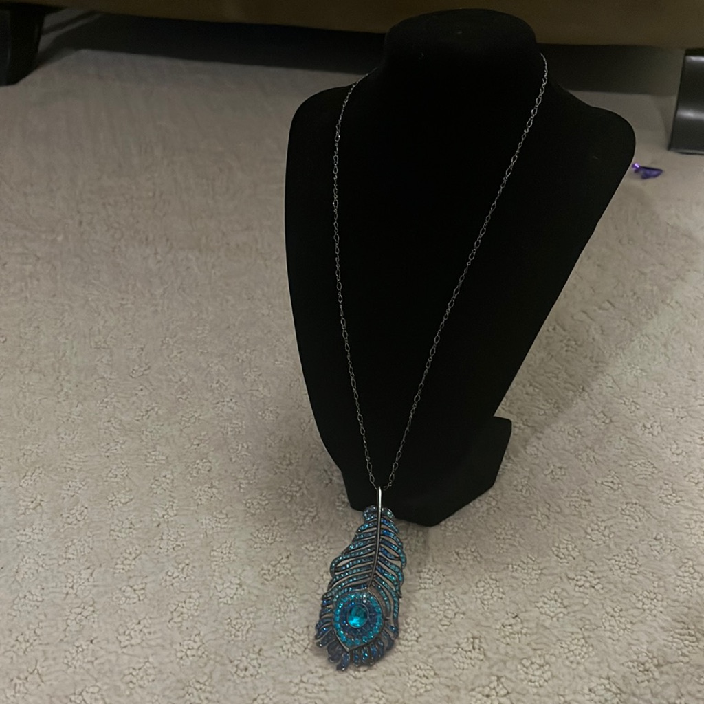Kenneth Jay Lane Peacock Feather Necklace Black Chain